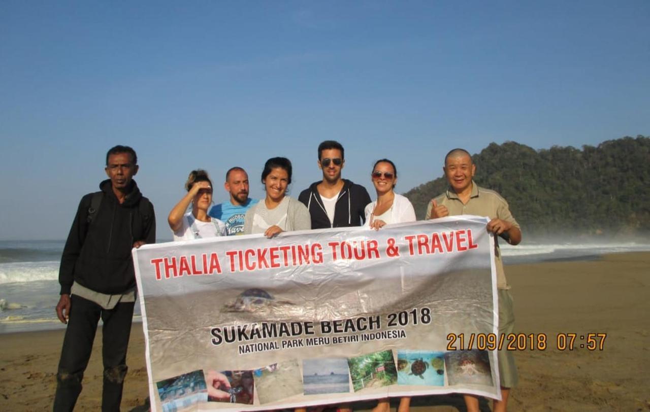 Thalia Homestay & Ijen Bromo Tour Banyuwangi  Exterior photo