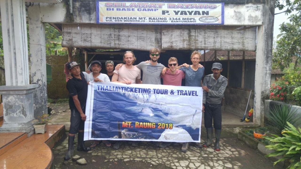 Thalia Homestay & Ijen Bromo Tour Banyuwangi  Exterior photo