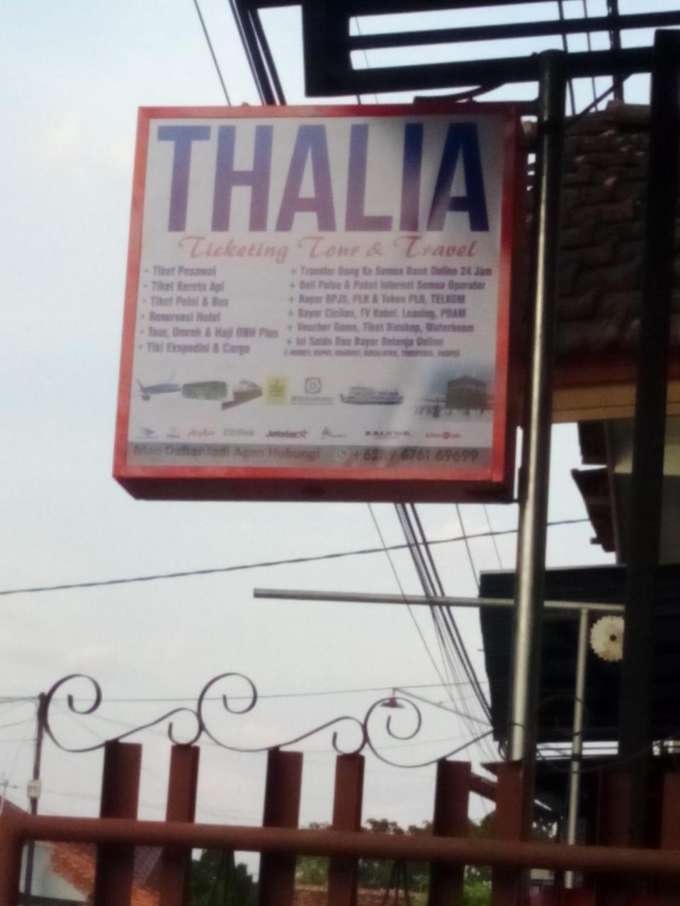 Thalia Homestay & Ijen Bromo Tour Banyuwangi  Exterior photo