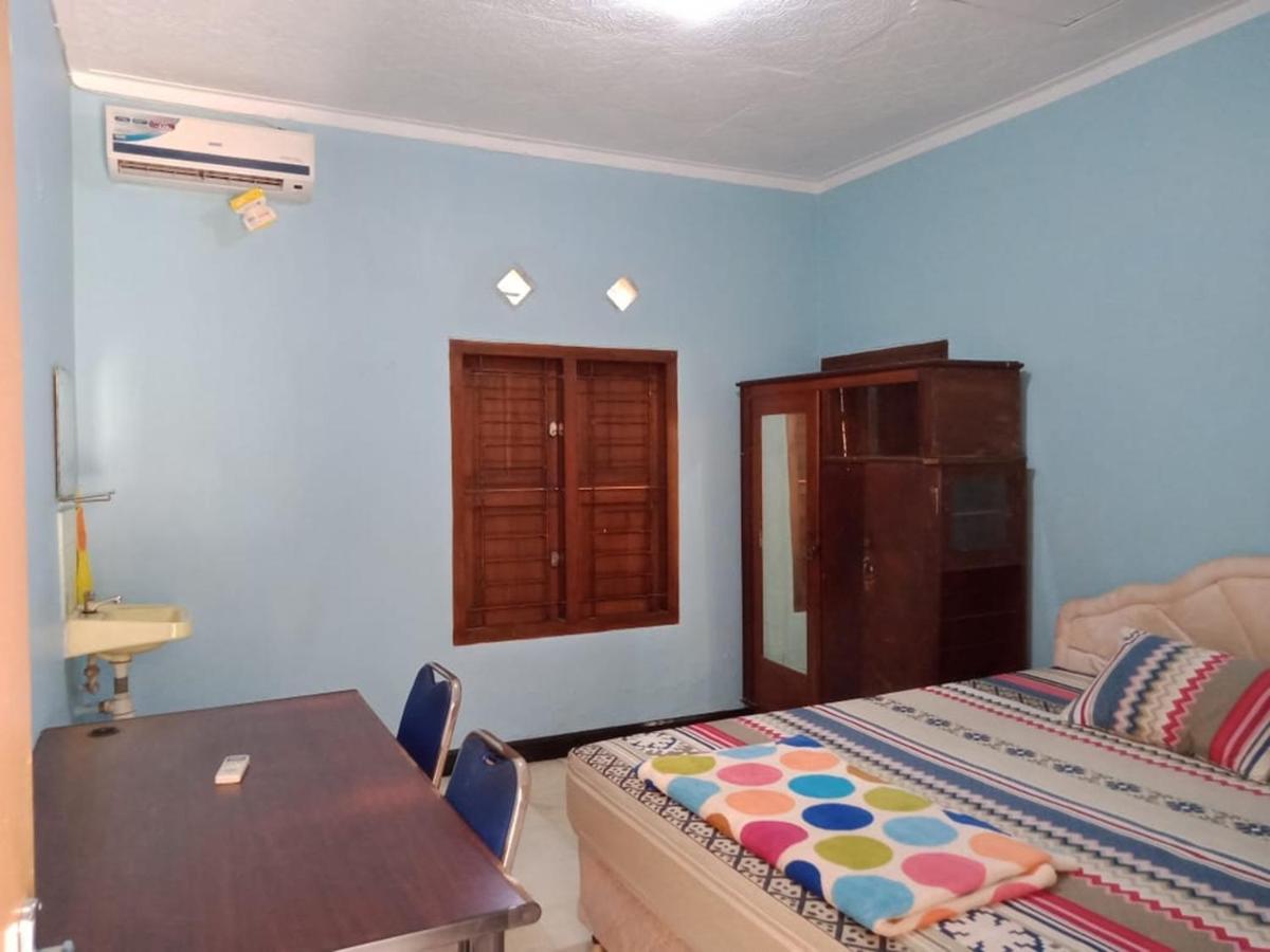 Thalia Homestay & Ijen Bromo Tour Banyuwangi  Exterior photo